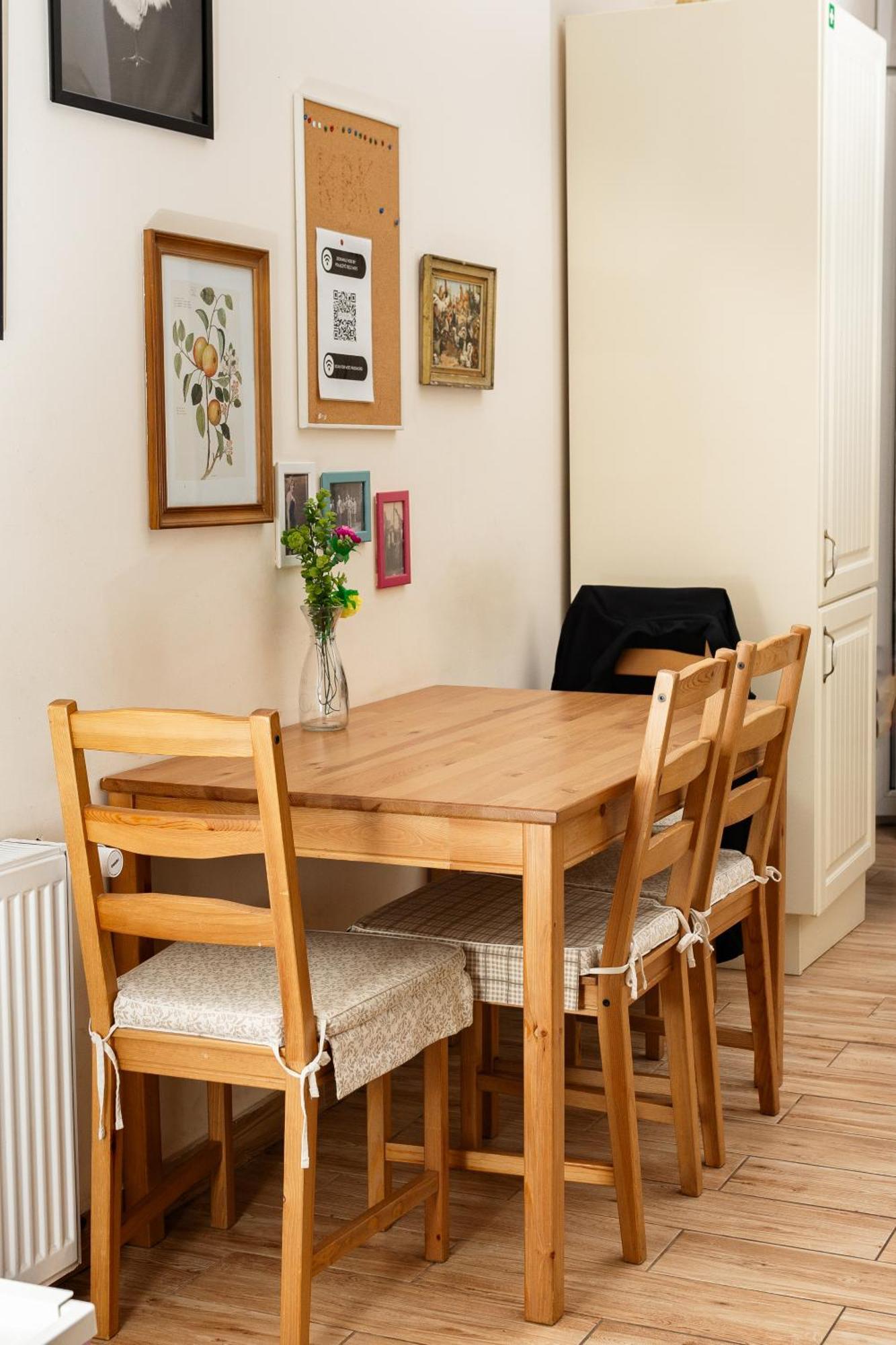 Homely 4 Bedroom Apartment - Old Town - By Upstairs Krakkó Kültér fotó